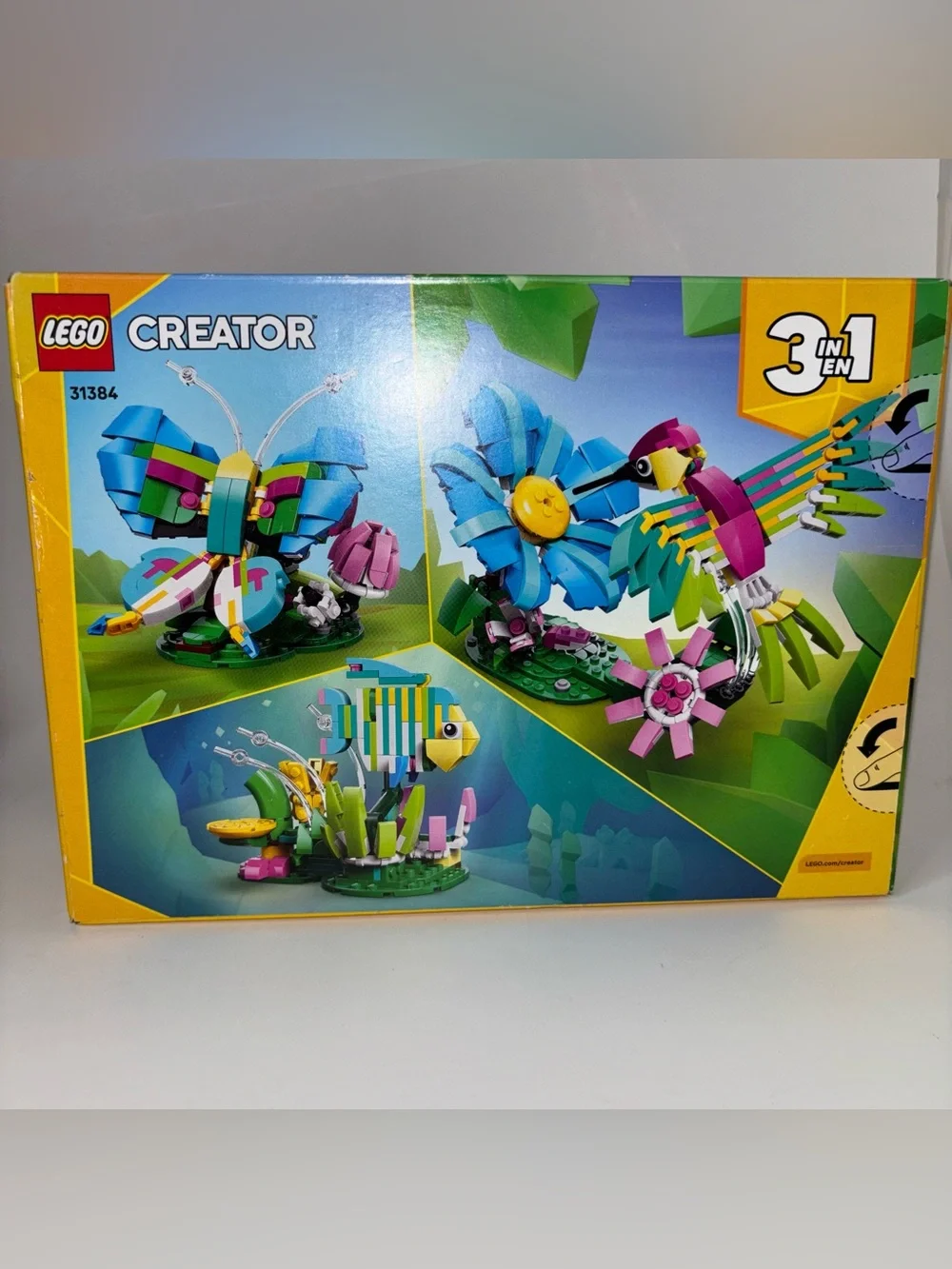 LEGO 31384 Creator 3 in 1 Wild Animals: Colorful Hummingbird Building Toy